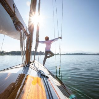 https://www.chiemsee-segelschule.de/wp-content/uploads/2024/03/MG_7976_WEB-320x320.jpg